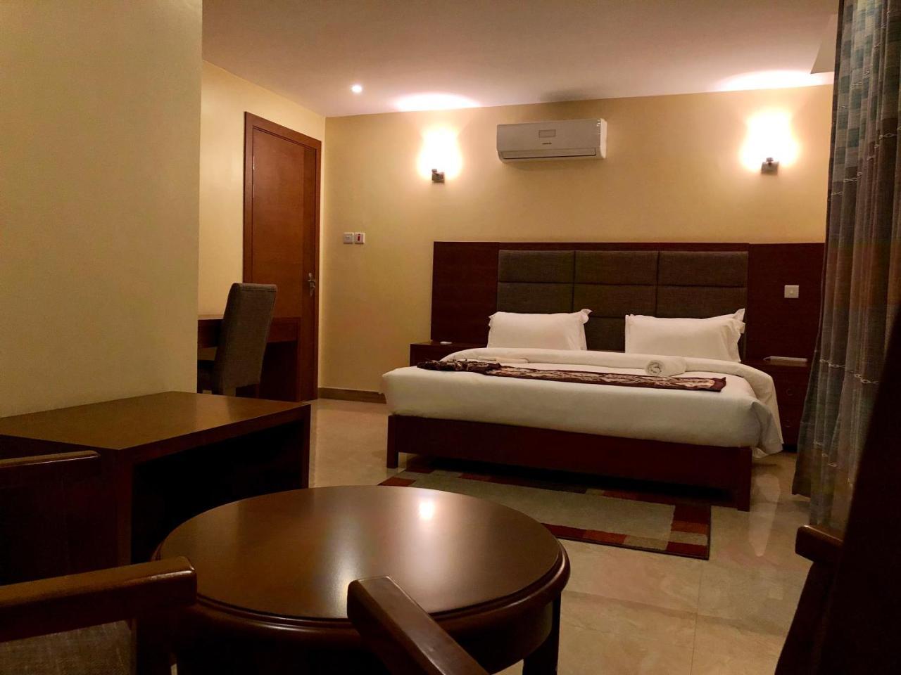 Imperial Hotel & Apartments Dar es Salaam Eksteriør billede