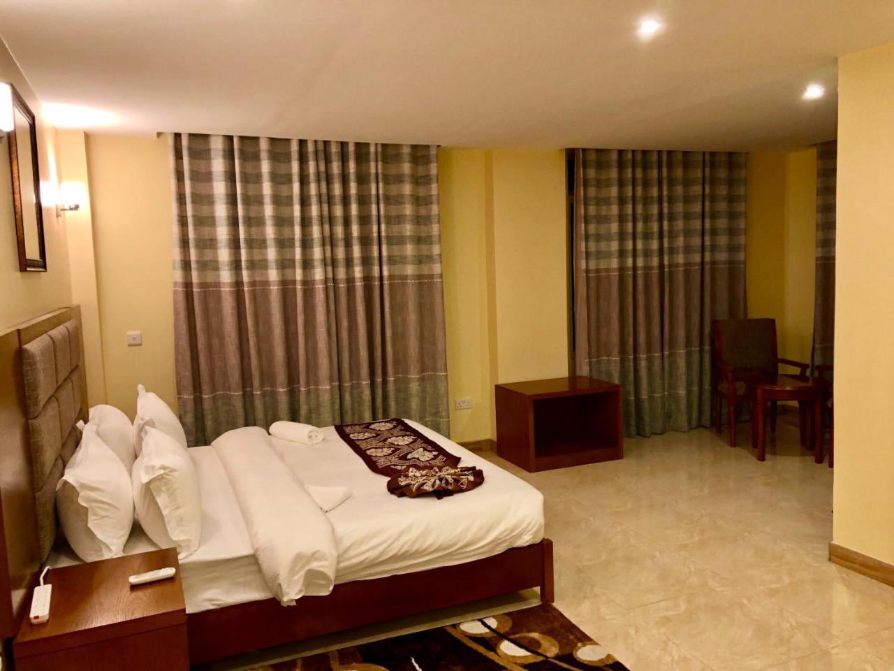 Imperial Hotel & Apartments Dar es Salaam Eksteriør billede